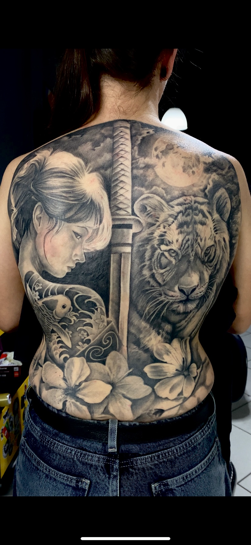 Realismo black & grey